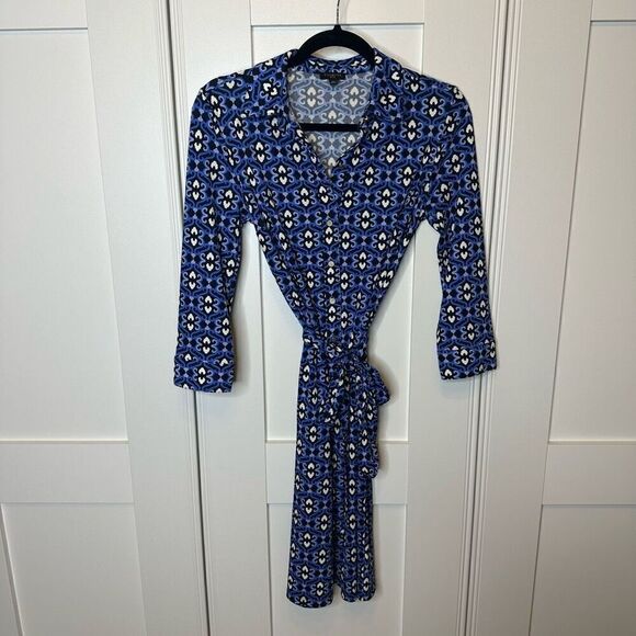 Talbots Small Petite tie waste dress Blue, Black, & White Baroque Print (R1) - Picture 1 of 6